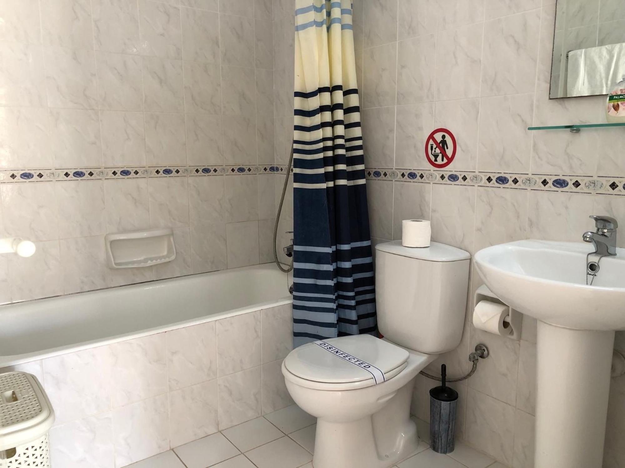 Stylish 1 Bedroom Apartment In Limnaria Gardens Paphos Esterno foto