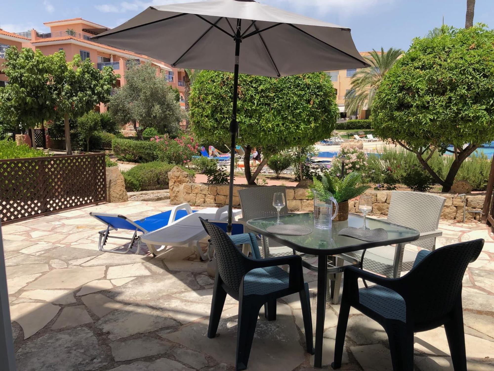 Stylish 1 Bedroom Apartment In Limnaria Gardens Paphos Esterno foto